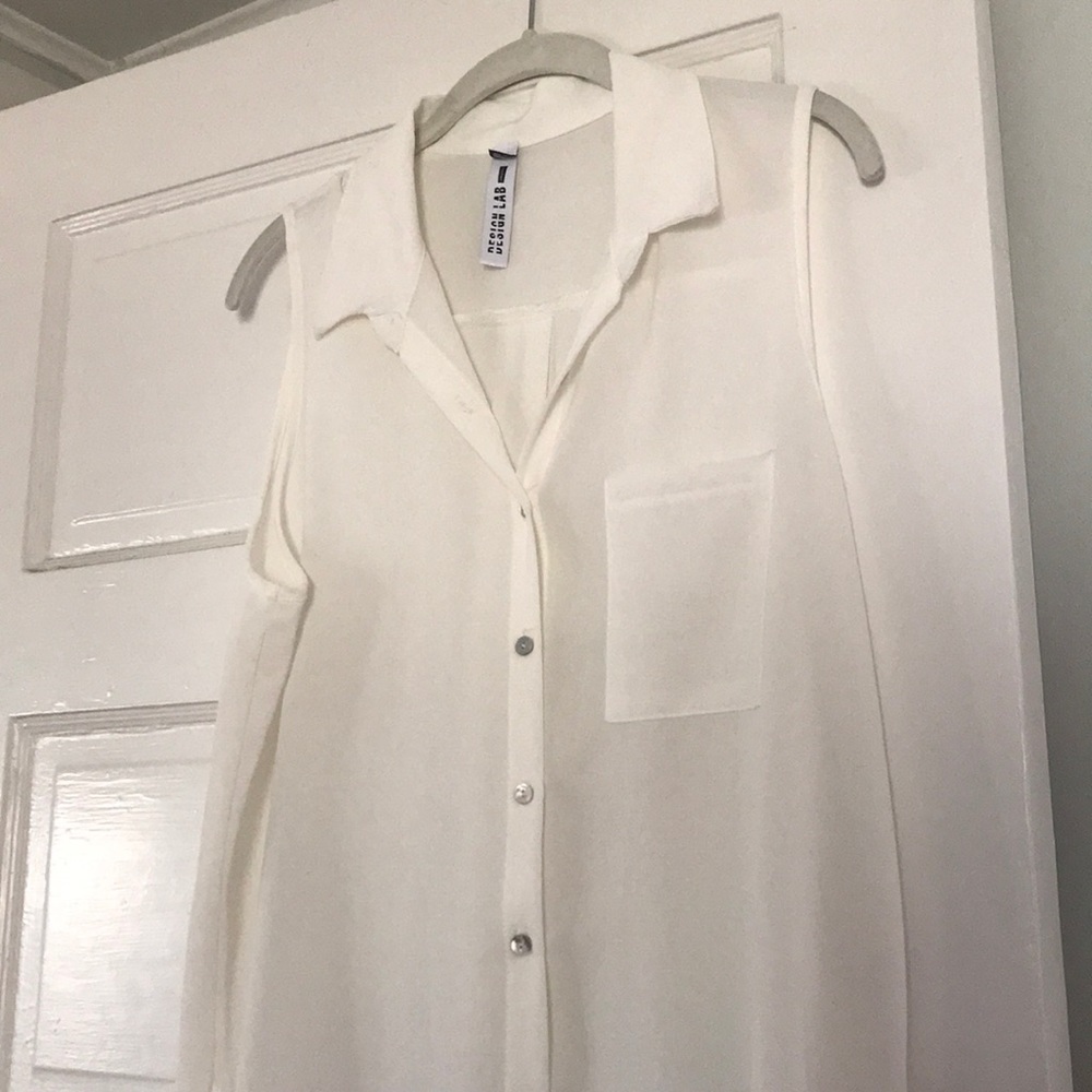 Full length sleeveless overlay, lightweight lay